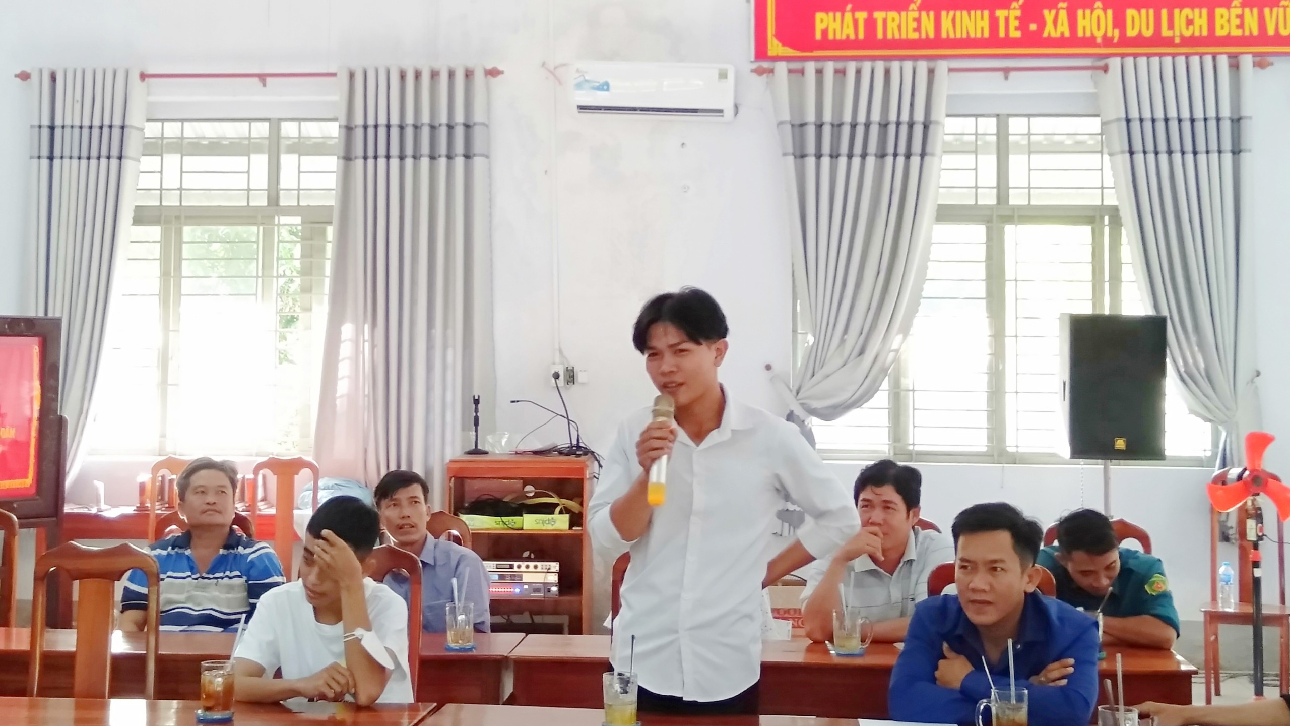 Quân sự