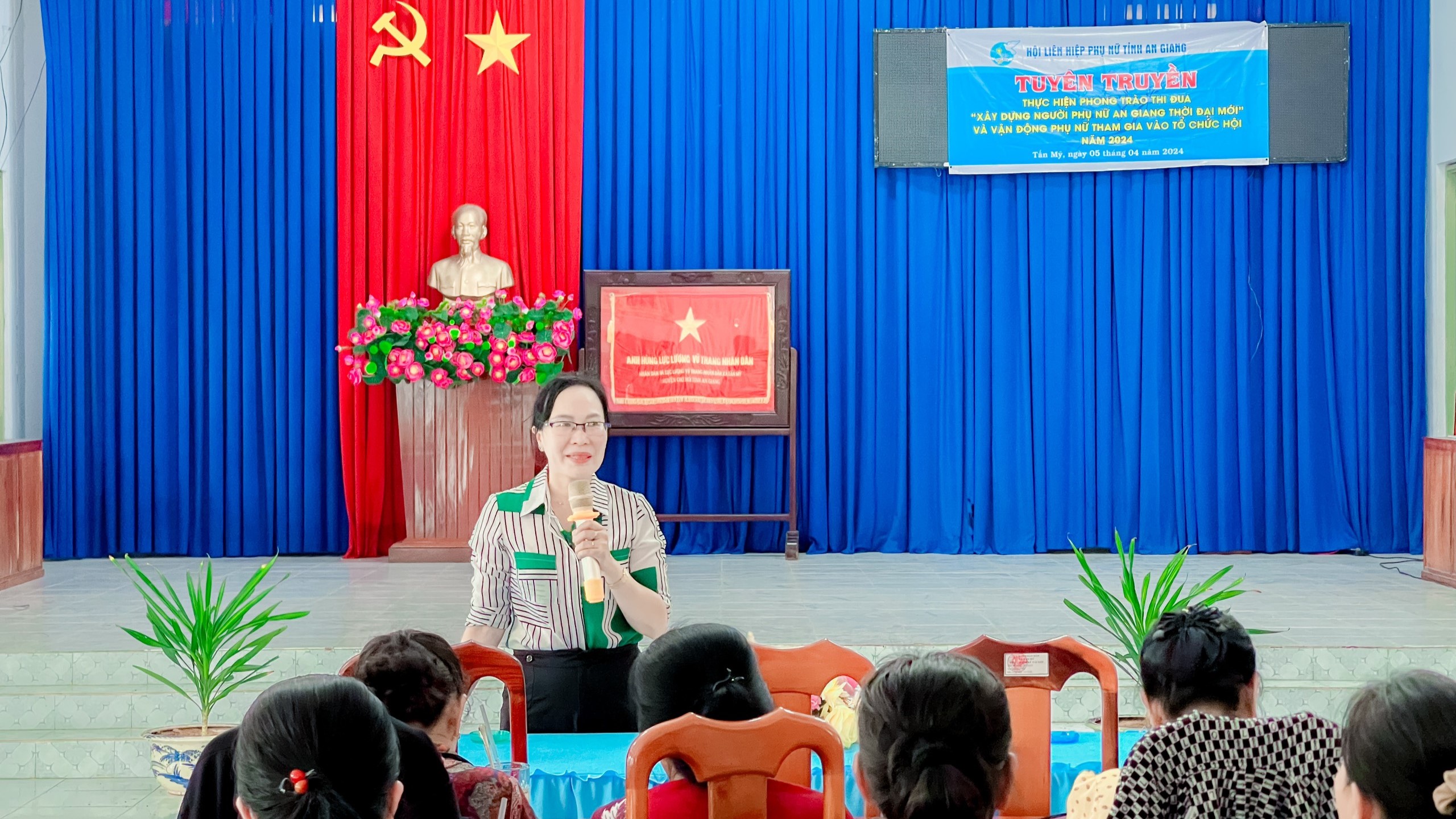 Phụ nữ