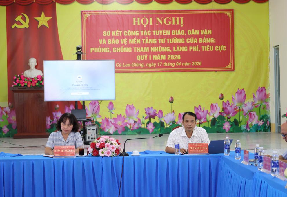 Đoàn công tác của Sở nông nghiệp và môi trường tỉnh An Giang làm việc về xây dựng nông thôn mới và giảm nghèo bền vững tại xã Cù Lao Giêng