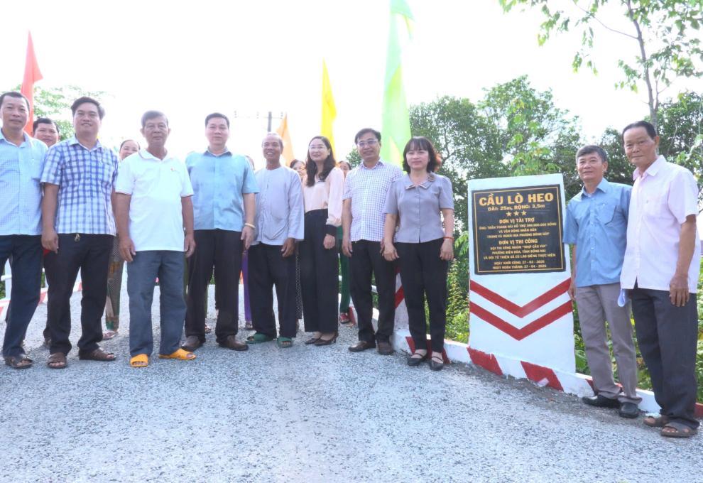 Cù Lao Giêng, tỉnh An Giang Lễ Khánh thành cầu Lò Heo